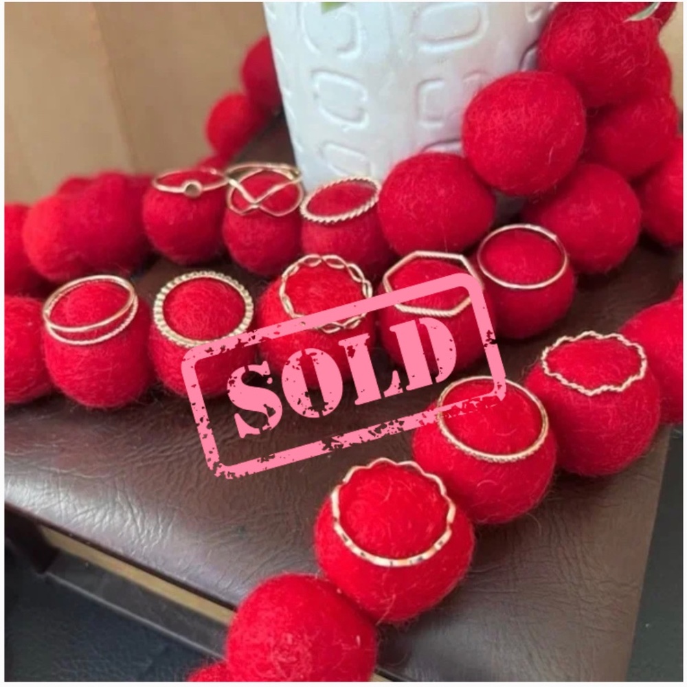 H&M Set of 11 Gold Rings